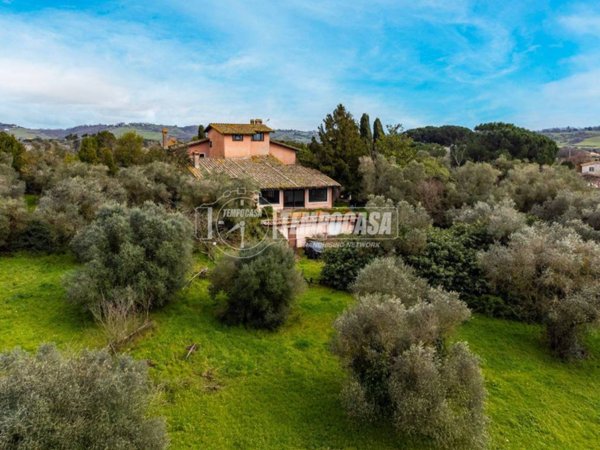 casa indipendente in vendita a Campagnano di Roma
