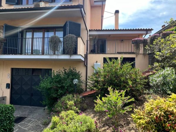 casa indipendente in vendita a Campagnano di Roma