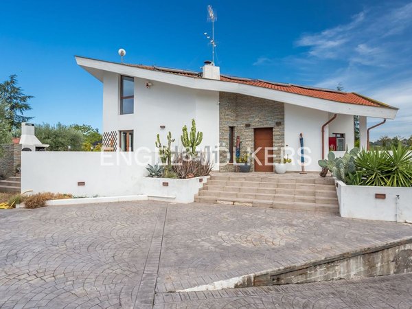 casa indipendente in vendita a Campagnano di Roma