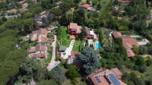 casa indipendente in vendita a Campagnano di Roma