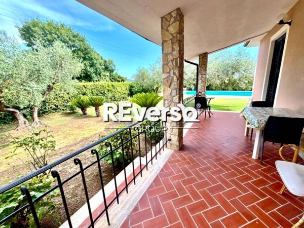casa indipendente in vendita a Campagnano di Roma