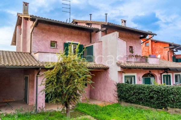 casa indipendente in vendita a Campagnano di Roma