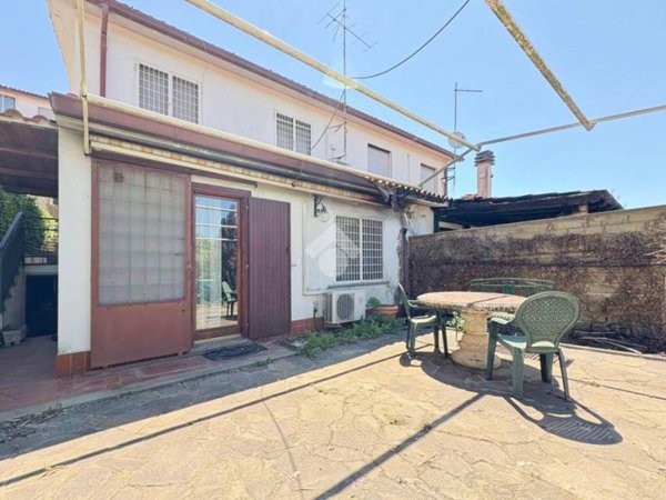 casa indipendente in vendita a Campagnano di Roma