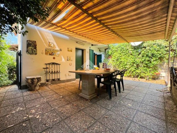 casa indipendente in vendita a Campagnano di Roma