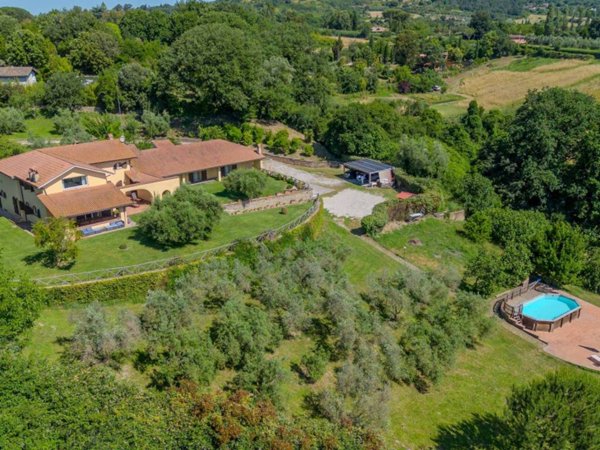 casa indipendente in vendita a Campagnano di Roma