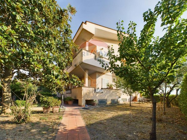 casa indipendente in vendita a Campagnano di Roma