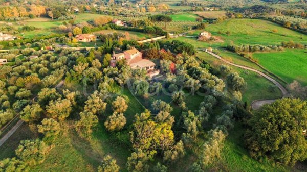 casa indipendente in vendita a Campagnano di Roma