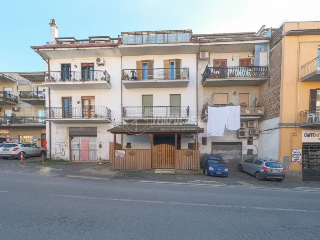 negozio in vendita a Campagnano di Roma