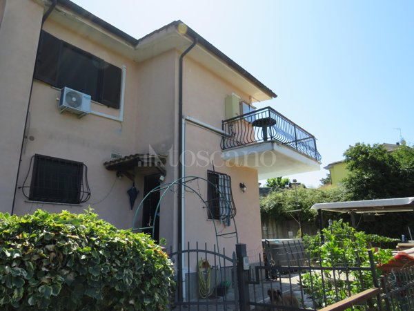 villa in vendita a Campagnano di Roma