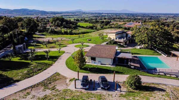 casa indipendente in vendita a Campagnano di Roma