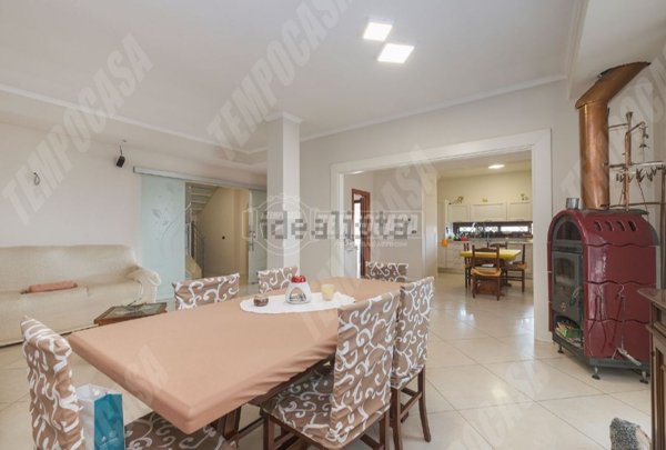 casa indipendente in vendita a Campagnano di Roma