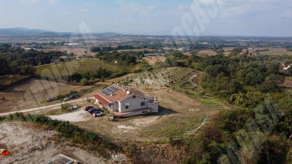 casa indipendente in vendita a Campagnano di Roma