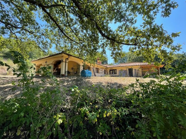 casa indipendente in vendita a Campagnano di Roma