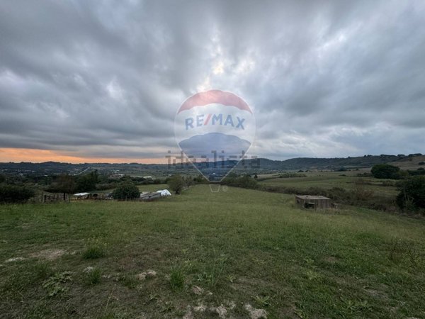 terreno agricolo in vendita a Campagnano di Roma