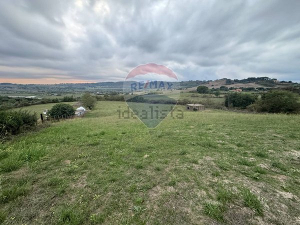 terreno agricolo in vendita a Campagnano di Roma