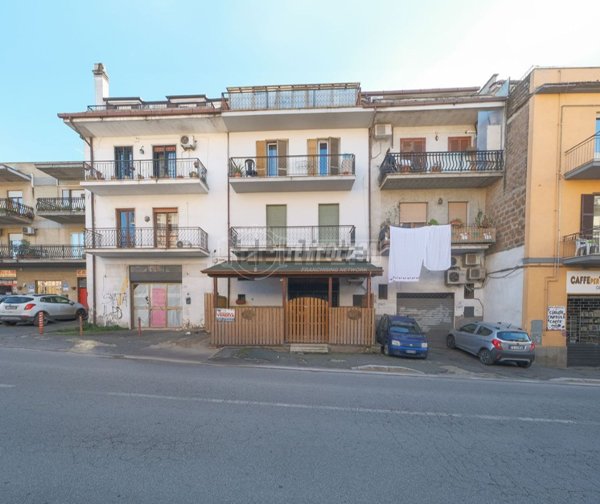 locale commerciale in vendita a Campagnano di Roma
