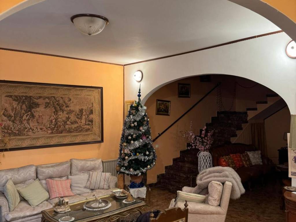 casa indipendente in vendita a Campagnano di Roma