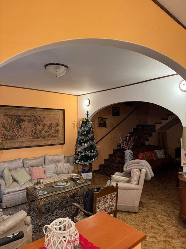casa indipendente in vendita a Campagnano di Roma
