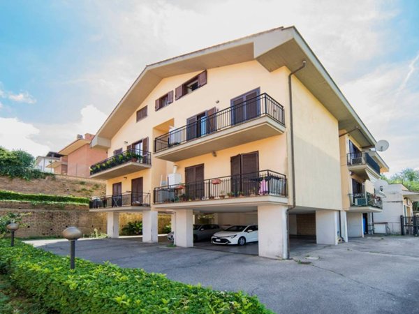 appartamento in vendita a Campagnano di Roma