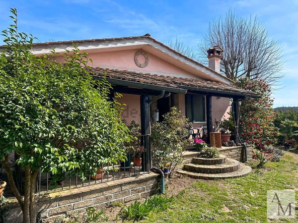 casa indipendente in vendita a Campagnano di Roma