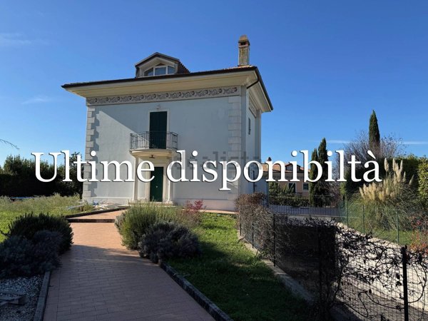 casa indipendente in vendita a Campagnano di Roma