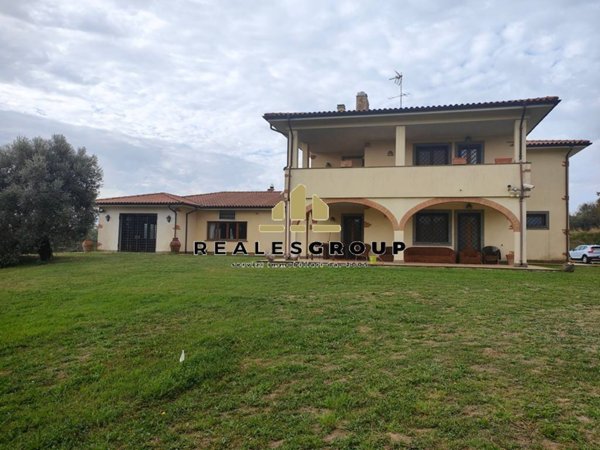 casa indipendente in vendita a Campagnano di Roma