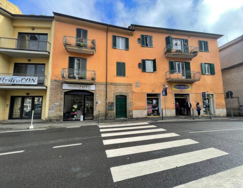 locale commerciale in vendita a Campagnano di Roma