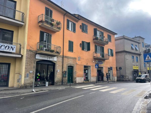 locale commerciale in vendita a Campagnano di Roma