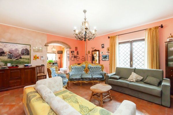 casa indipendente in vendita a Campagnano di Roma