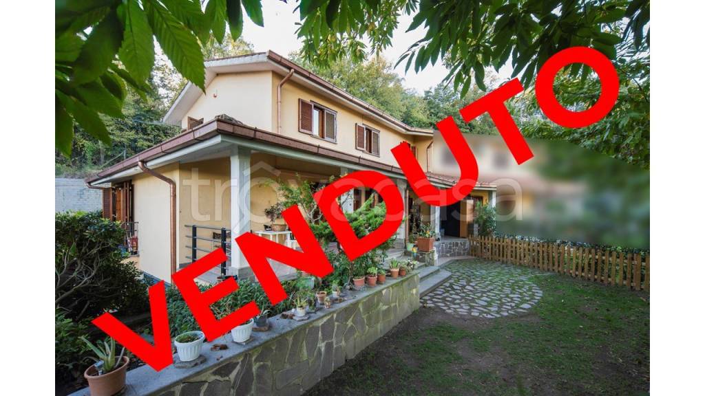 casa indipendente in vendita a Campagnano di Roma