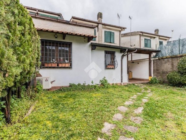 casa indipendente in vendita a Campagnano di Roma