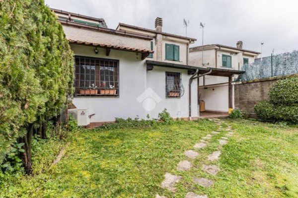casa indipendente in vendita a Campagnano di Roma