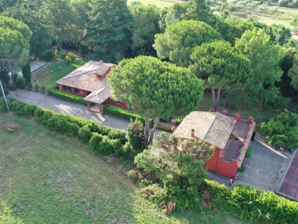 casa indipendente in vendita a Campagnano di Roma