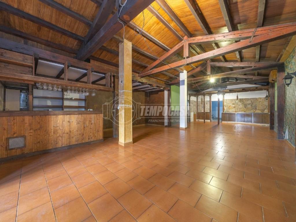 negozio in vendita a Campagnano di Roma
