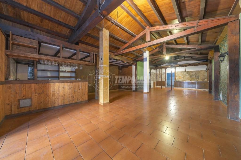 negozio in vendita a Campagnano di Roma