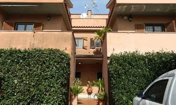 casa indipendente in vendita a Campagnano di Roma