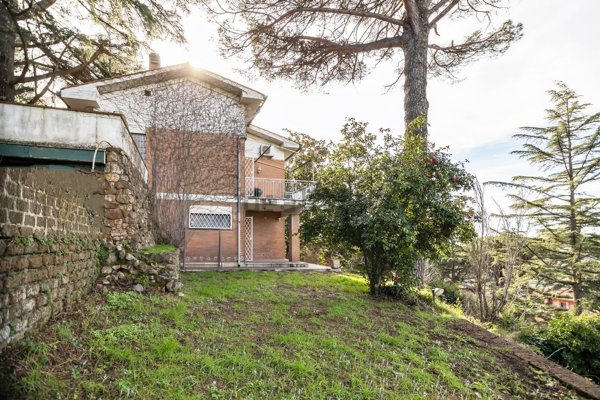 casa indipendente in vendita a Campagnano di Roma