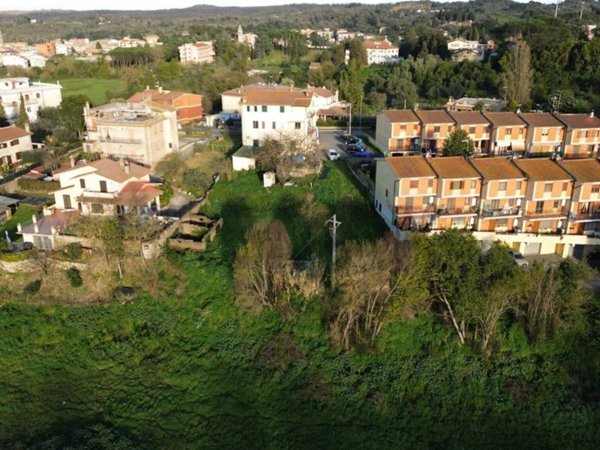 terreno in vendita a Campagnano di Roma