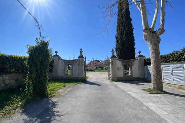 negozio in vendita a Campagnano di Roma