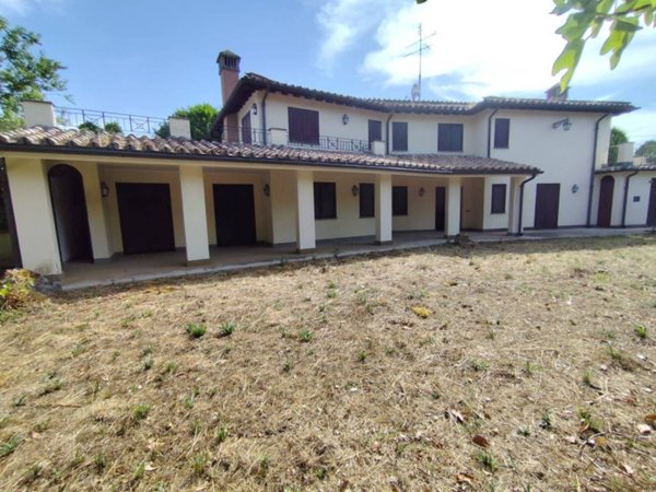 casa indipendente in vendita a Campagnano di Roma