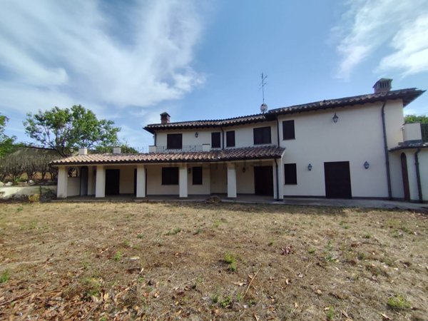 casa indipendente in vendita a Campagnano di Roma