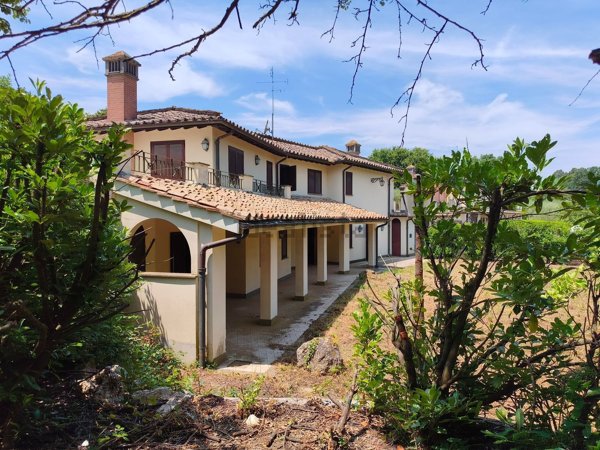 casa indipendente in vendita a Campagnano di Roma