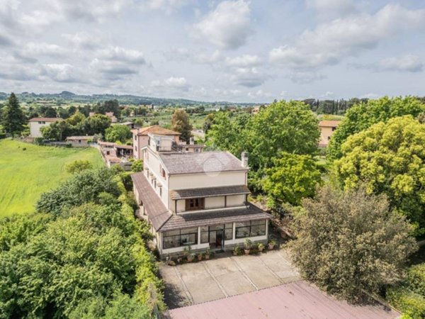 casa indipendente in vendita a Campagnano di Roma