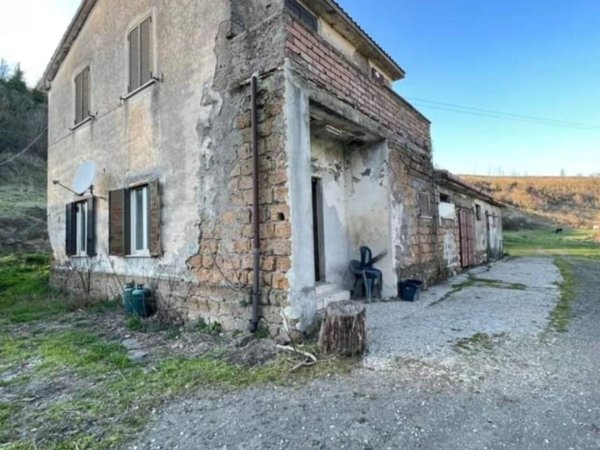 casa indipendente in vendita a Campagnano di Roma
