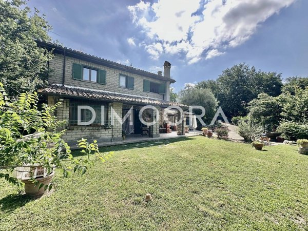 casa indipendente in vendita a Campagnano di Roma