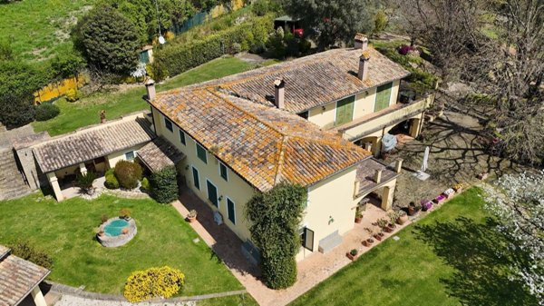 casa indipendente in vendita a Campagnano di Roma