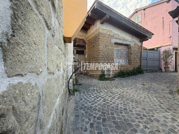 casale in vendita a Campagnano di Roma