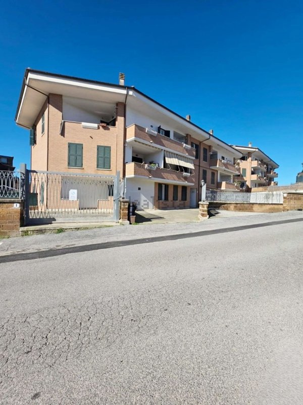 appartamento in vendita a Campagnano di Roma