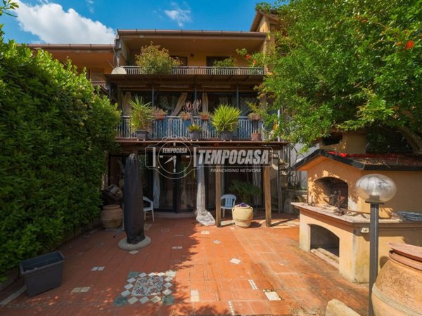 casa indipendente in vendita a Campagnano di Roma