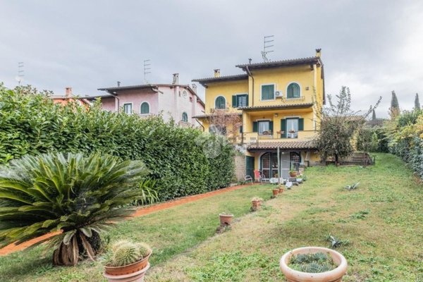 casa indipendente in vendita a Campagnano di Roma
